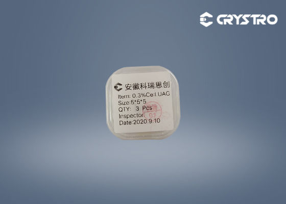 Дающ допинг сцинтилляции одиночному Кристл уровня 0.3%Ce LUAG 5x5x5mm